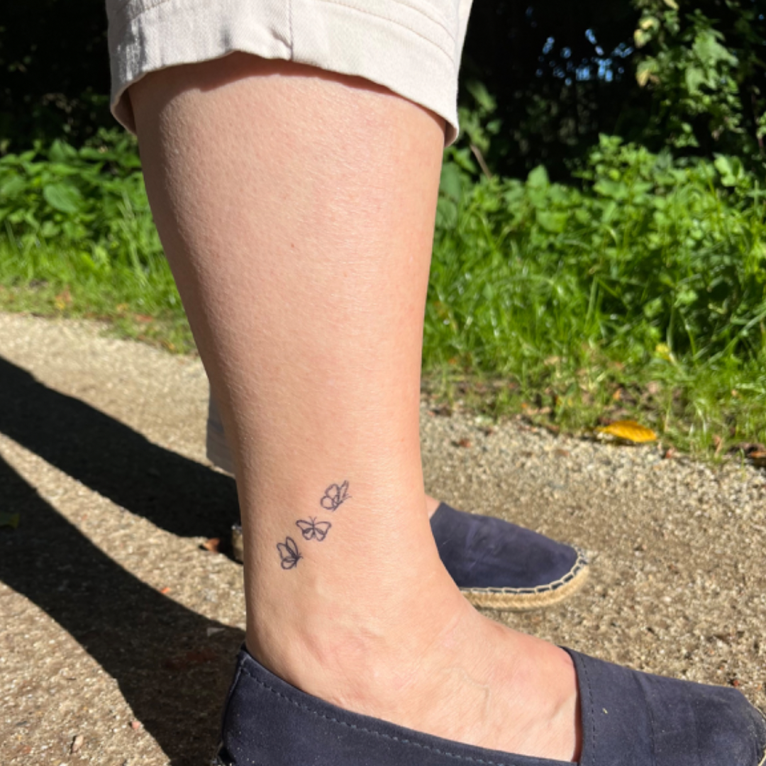Tatuagem temporária de borboletas