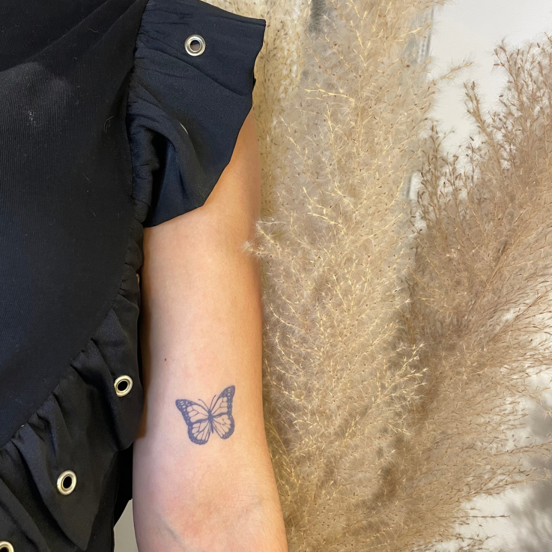 Borboleta de tatuagem temporária