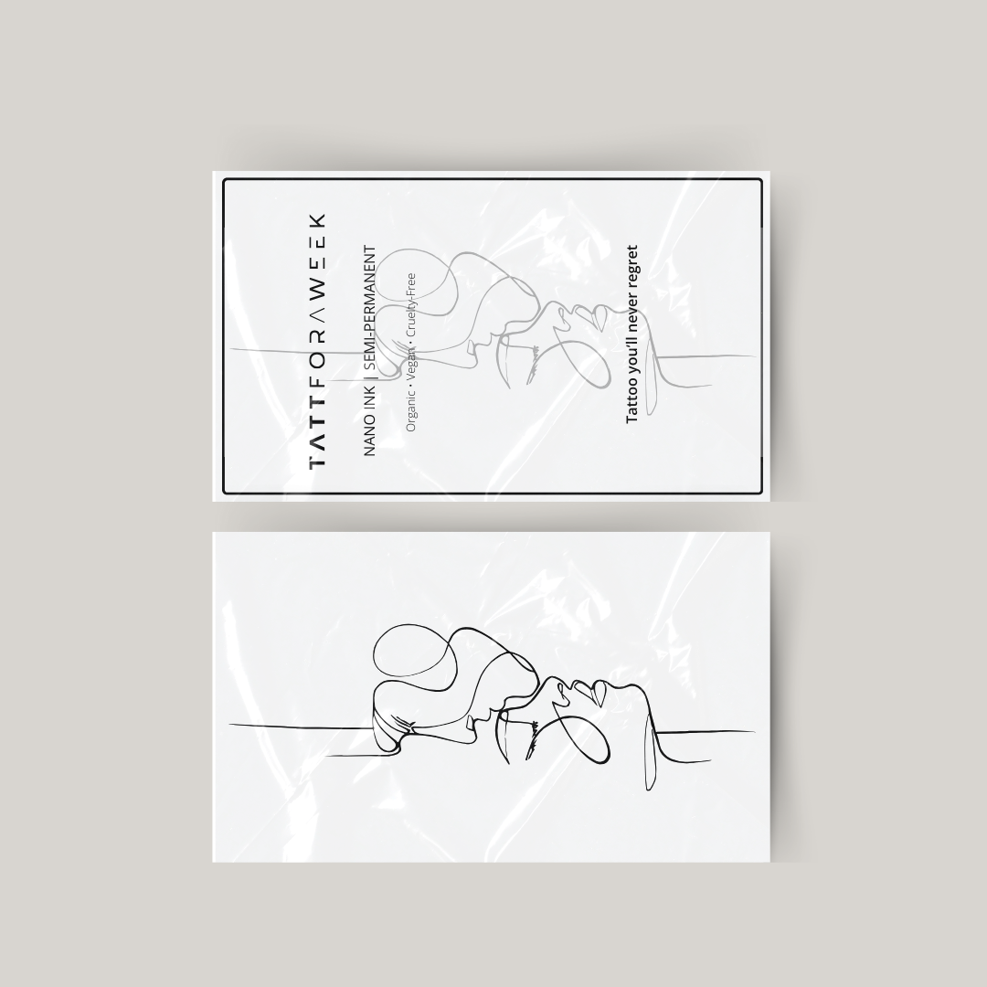 Tatuagem temporária beijo na testa