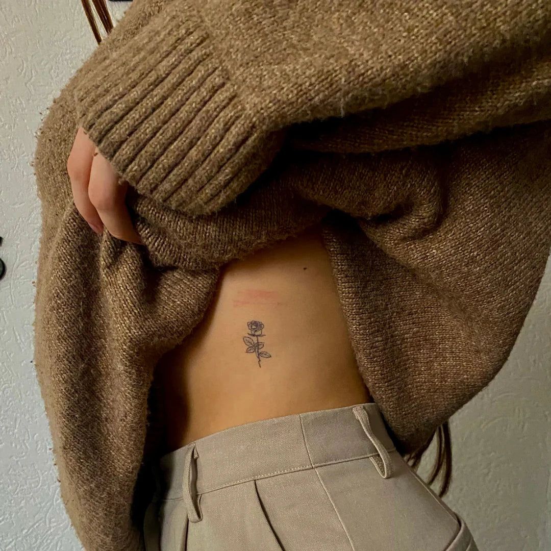 Tudo o que precisa de saber sobre uma tatuagem de rosa