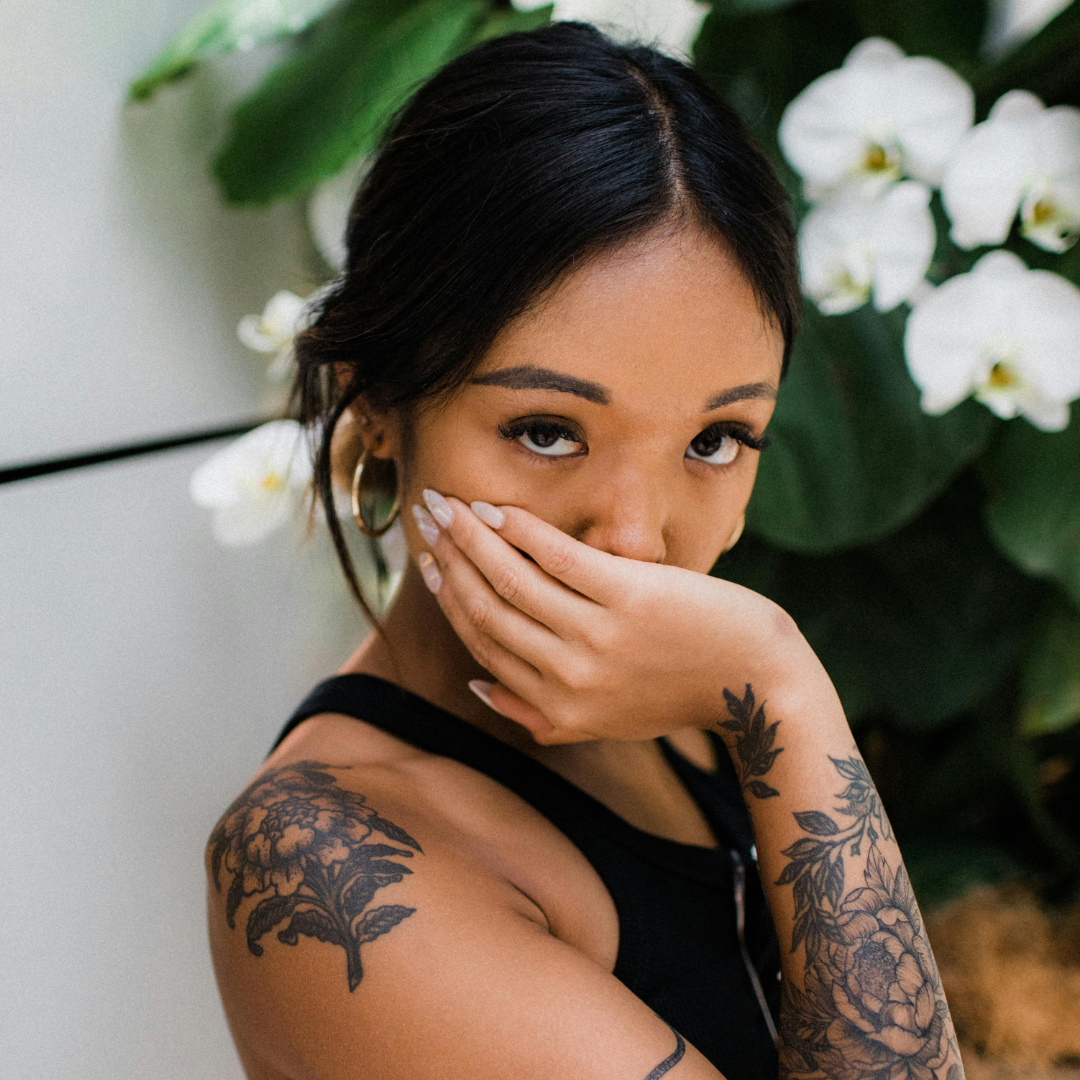 Menstruação e tatuagens: 5 coisas que deve saber