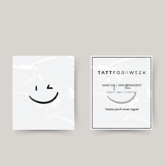 Tatuagem temporária smiley a piscar