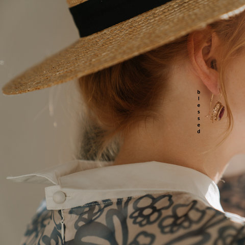 Tatuagem de texto Nek